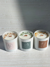 Load image into Gallery viewer, Mothers Day Crystal Candle
