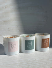 Load image into Gallery viewer, Mothers Day Crystal Candle