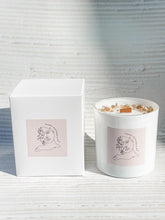 Load image into Gallery viewer, Mothers Day Crystal Candle