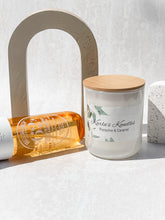 Load image into Gallery viewer, Pistachio & Caramel